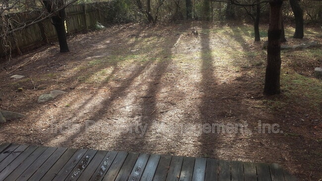 Building Photo - 2711 Monticello Dr NW