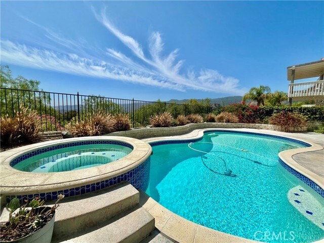 Building Photo - 25942 Clifton Pl