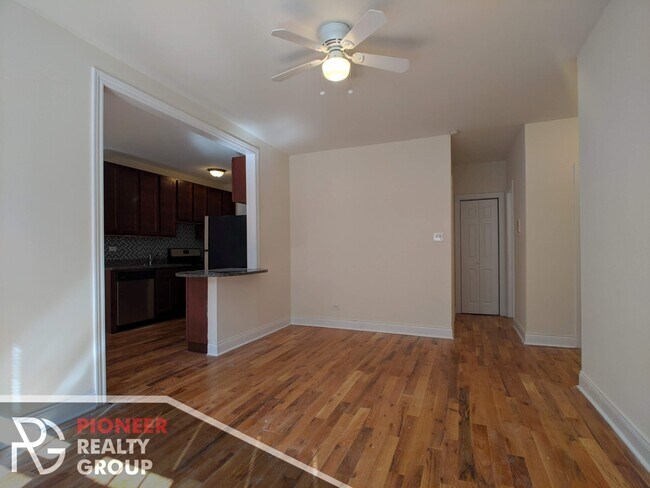 Foto del edificio - 630 W Cornelia Ave