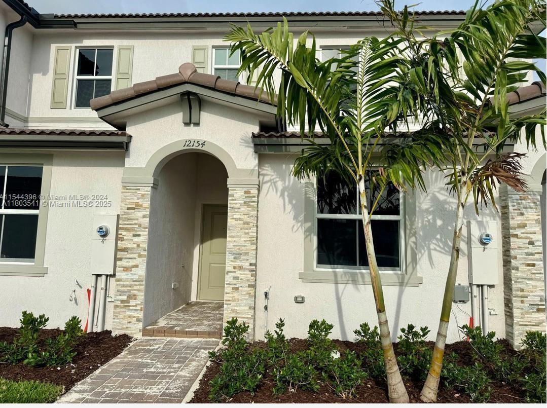 Foto principal - 12154 NW 24th Ct