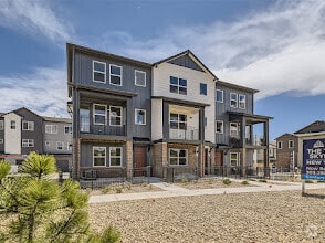 Building Photo - 6988 Ipswich Ct