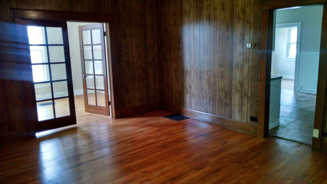 Foto del edificio - 1602 W Short Ave