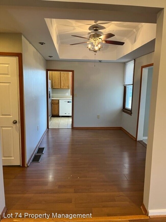 Building Photo - 4 br, 2 bath House - 2005 Laubach Avenue