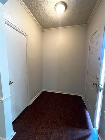 Foto del edificio - 725 Kingston Dr