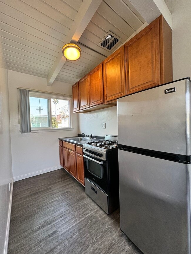 Interior Photo - 3729 Dunn Dr