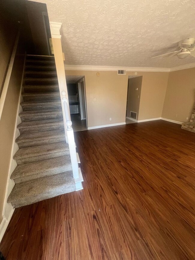 Building Photo - 3071-3077 Spruce Circle