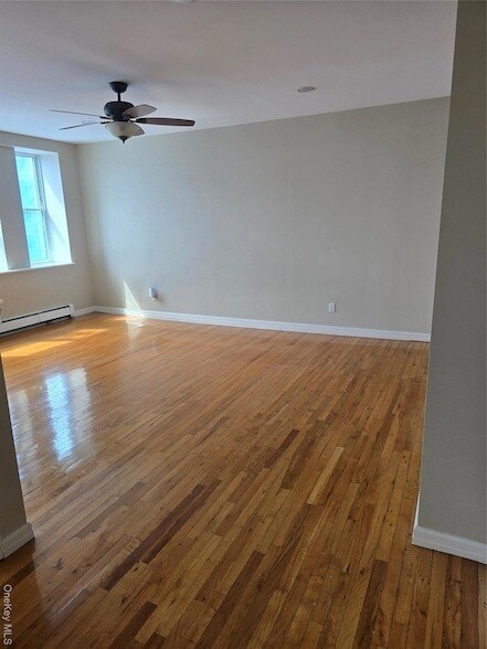 Foto del edificio - 25 W Broadway