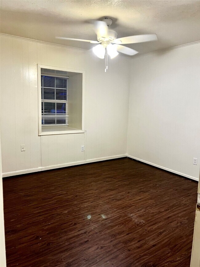 Foto del edificio - 1014 E 23rd St
