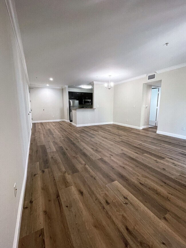 Sala de estar - Hawthorne Regency Apartments