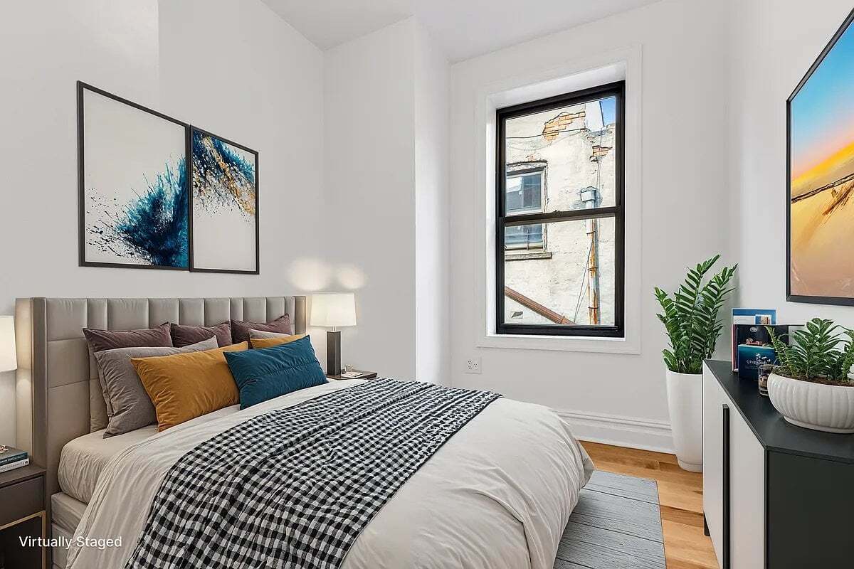Foto del edificio - 164 Waverly Pl