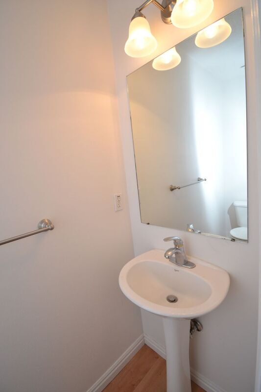 Building Photo - 1562 Vivante Way