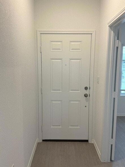 Building Photo - 109 Imola St