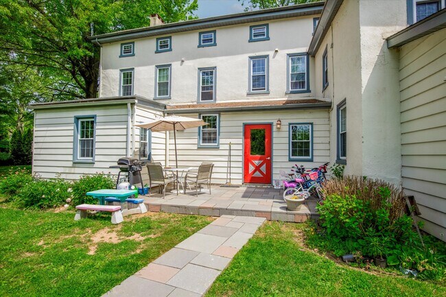 Foto del edificio - 1138 E Schuylkill Rd