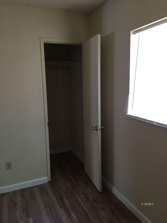 Building Photo - 1BR in Idyllwild