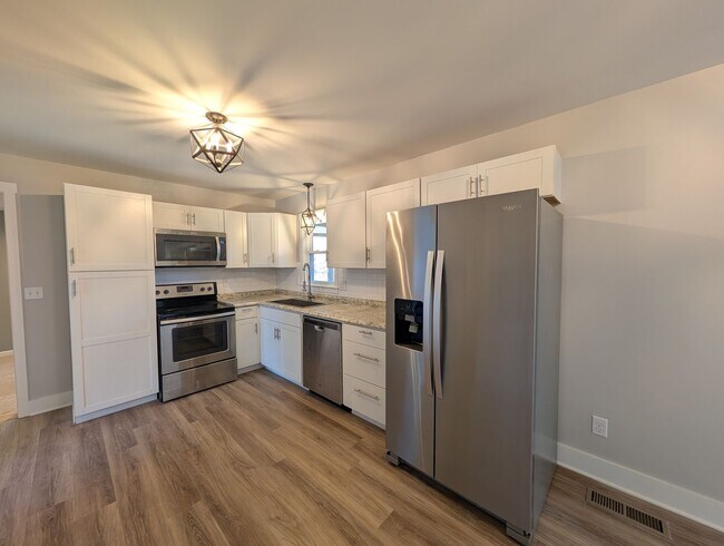 Foto del edificio - Fletcher Rental! Newly Renovated