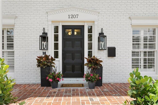 Foto del edificio - 1207 Druid Ln