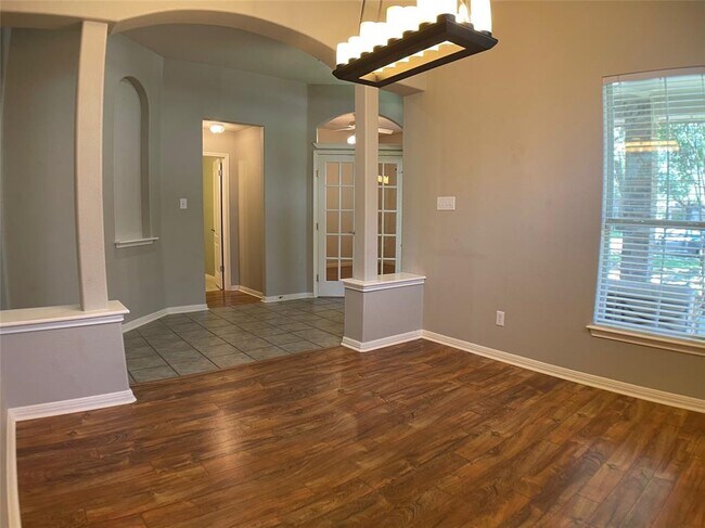 Foto del edificio - 4409 S Summercrest Loop