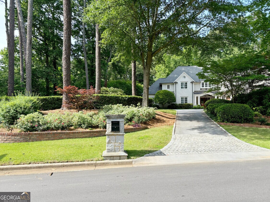 Primary Photo - 785 Weatherly Ln NW