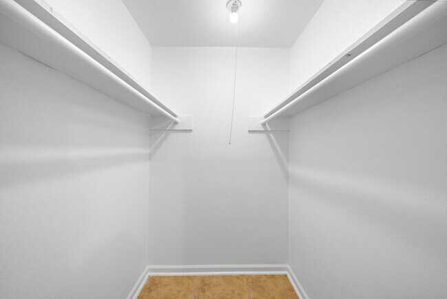 Foto del edificio - 2828 61st St