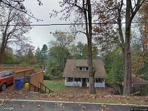 Building Photo - 9311 SW Boones Ferry Rd