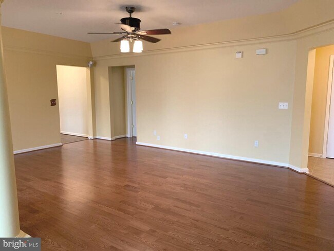 Foto del edificio - 8605 Wandering Fox Trail