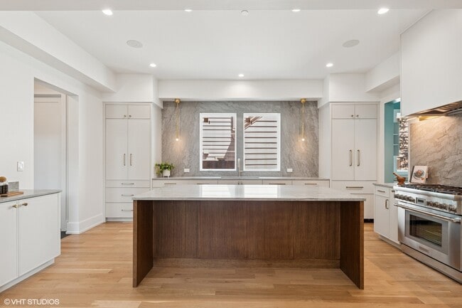 Foto del edificio - 146 Sterling Ln