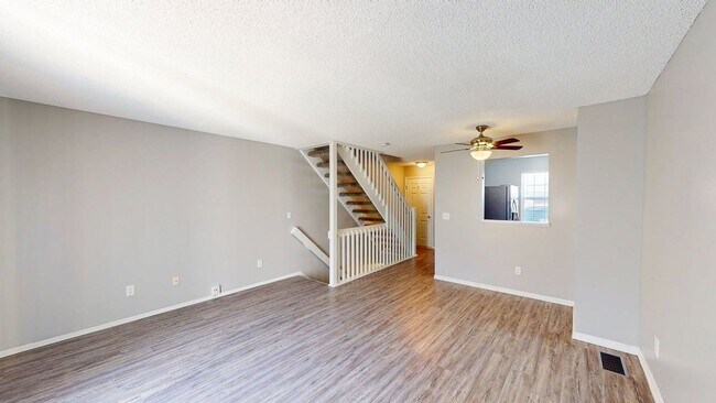 Foto del edificio - 1778 Ridgebury Dr