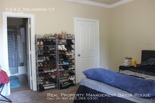 Building Photo - Great Condo by LSU