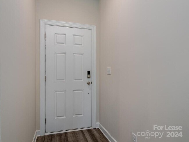 Foto del edificio - 3506 Auburn Curb Rd