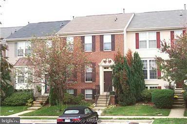 Primary Photo - 43242 Gatwick Square