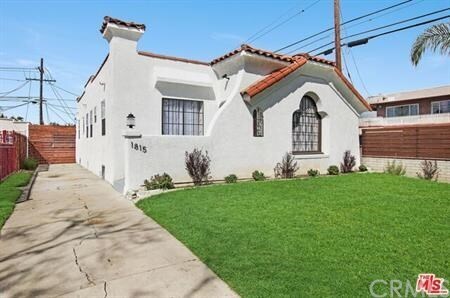 Primary Photo - 1815 W 83rd St