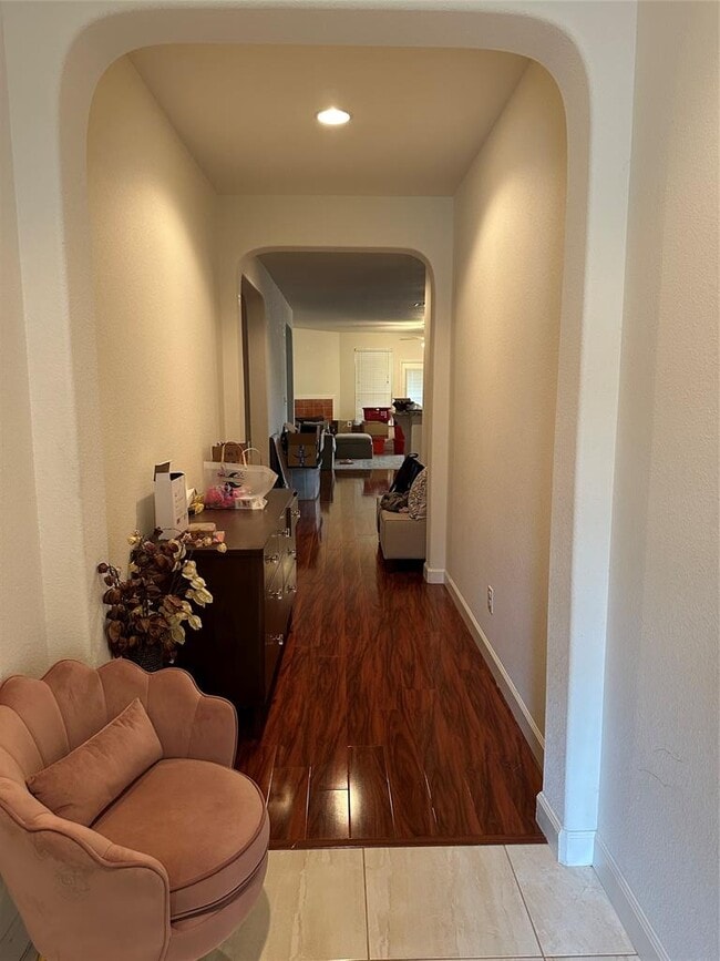 Building Photo - 14209 Naruna Way