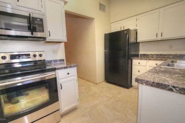 Building Photo - 3216 E Terra Alta Blvd
