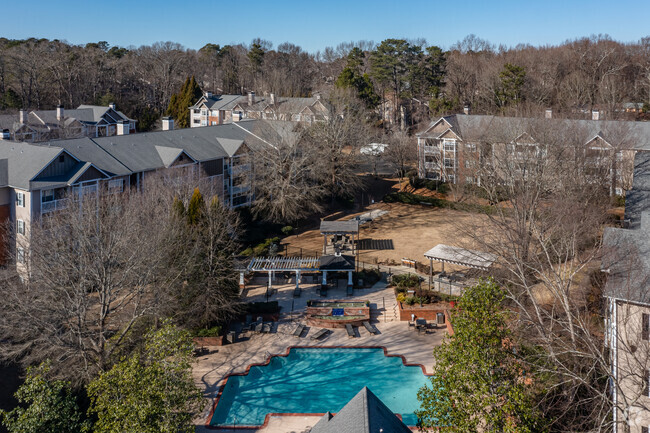 Building Photo - Grande Oaks at Old Roswell Apartment Homes