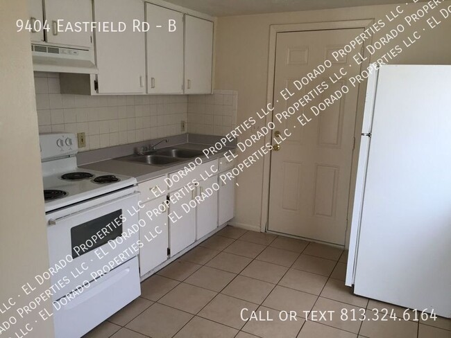 Foto del edificio - Spacious 2bedroom 1 bath duplex near USF