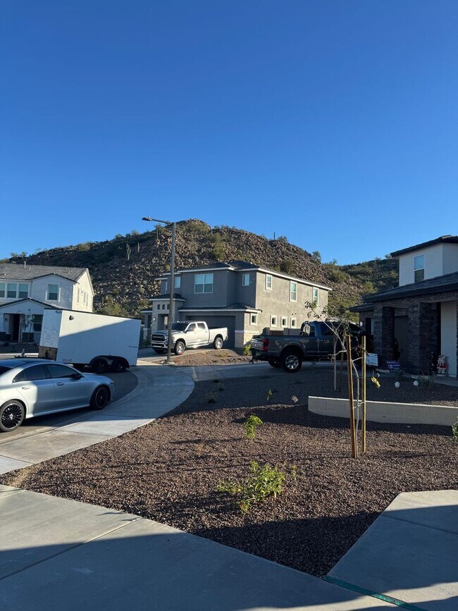 Building Photo - 4 BEDROOM HOME IN ALORAVITA IN PEORIA