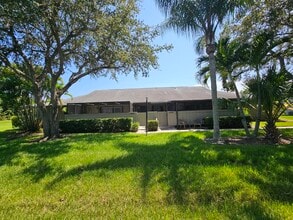 Building Photo - 4031 NW Cinnamon Tree Cir
