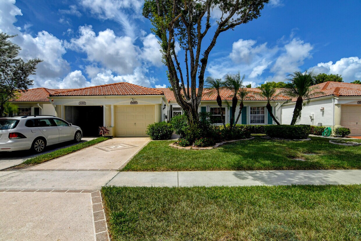 6065 Lake Hibiscus Dr, Delray Beach, FL 33484 House Rental in Delray