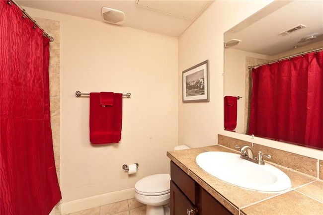 Foto del edificio - 4904 Live Oak St