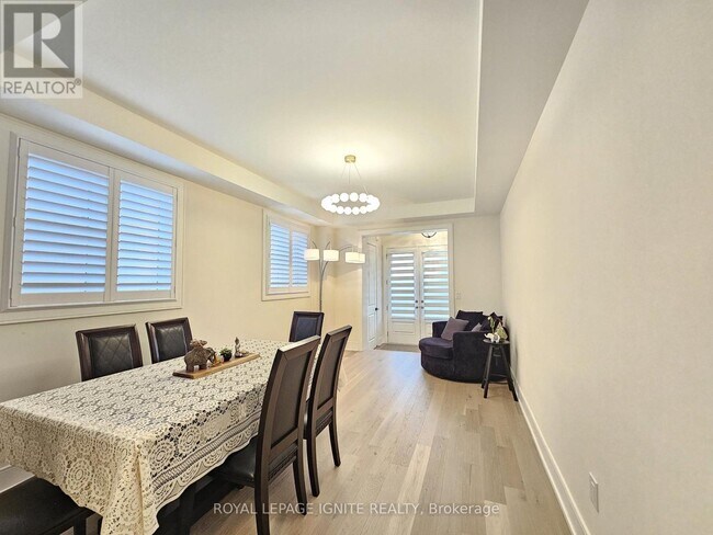 Building Photo - 48 Duxbury Rd