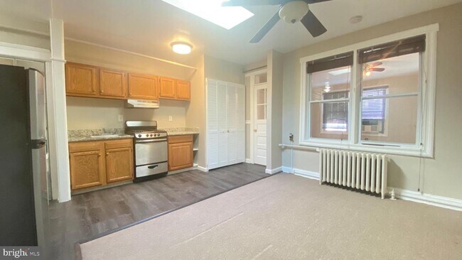 Building Photo - 4017 Kansas Ave NW