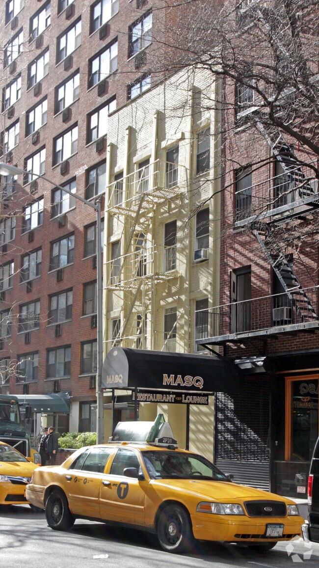 Foto del edificio - 308 E 49th St