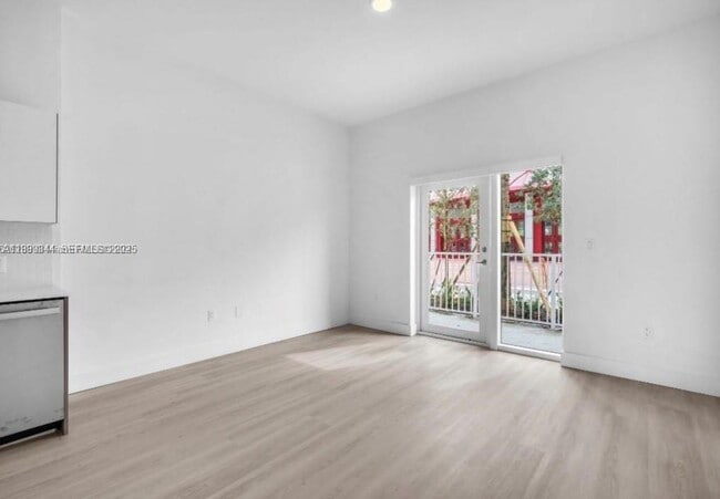 Foto del edificio - 501 W Dixie Hwy