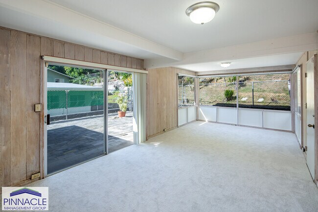 Building Photo - 5362 Kilauea Ave