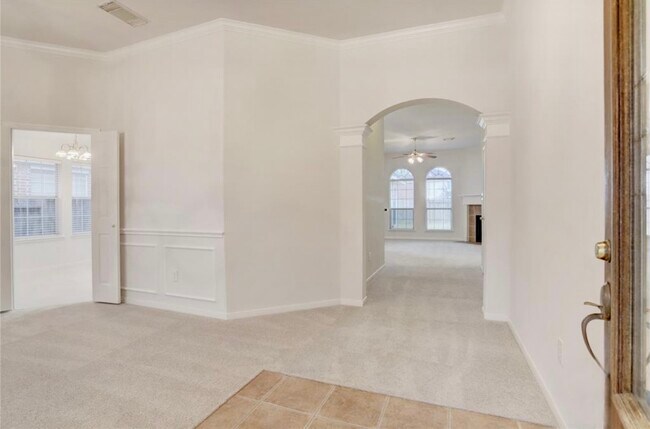 Foto del edificio - 6338 Big Oak Canyon Dr