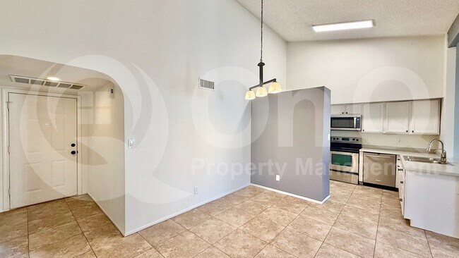 Foto del edificio - 9121 N 68th Ave