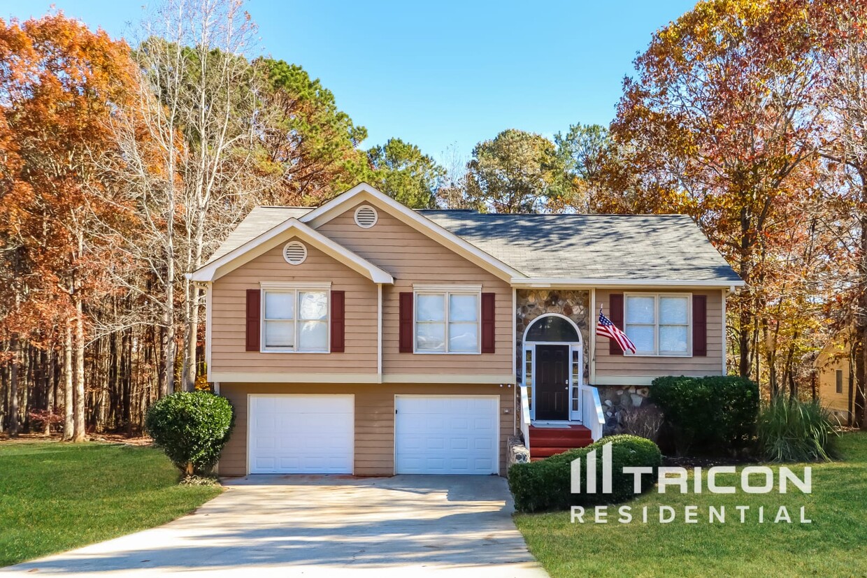 Foto principal - 155 Creekstone Court Covington GA