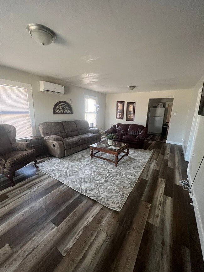 Foto del edificio - 1309 Cypress St