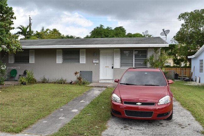 Foto del edificio - 1311 NE 118th St