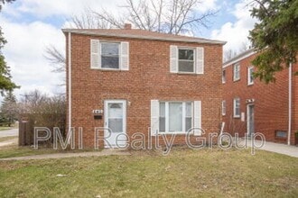 Building Photo - 645 Babbitt Rd